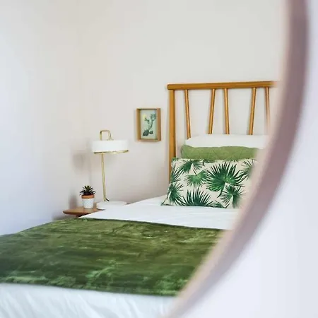 Downtown Charming Ponte Apartment Chaves