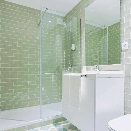 Downtown Charming Ponte Apartment