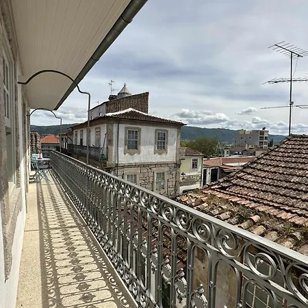 Downtown Charming Ponte Apartment *